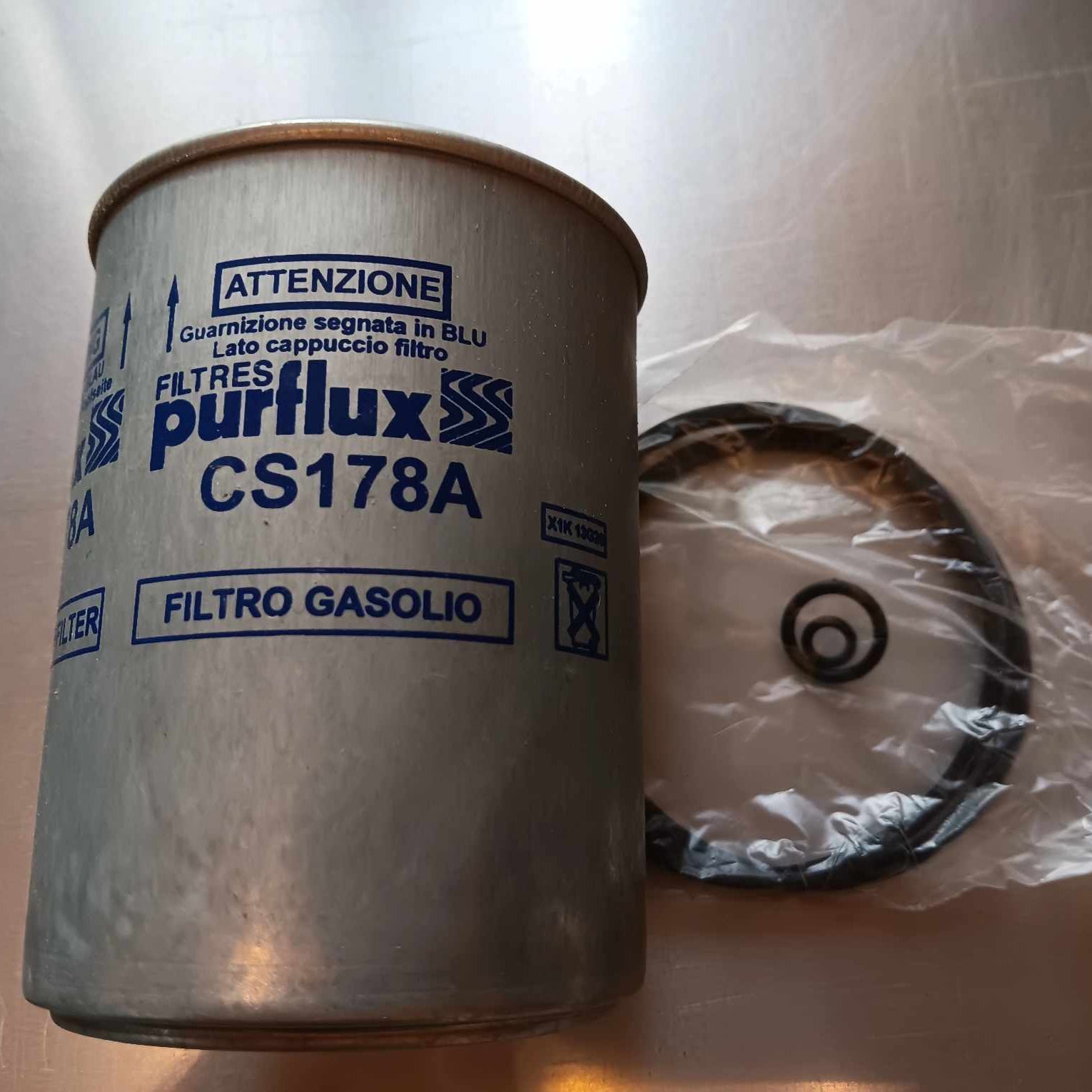 Filtre à gasoil Purflux CS178A - Compatible Citroën, Peugeot, Renault, Volvo, et autres